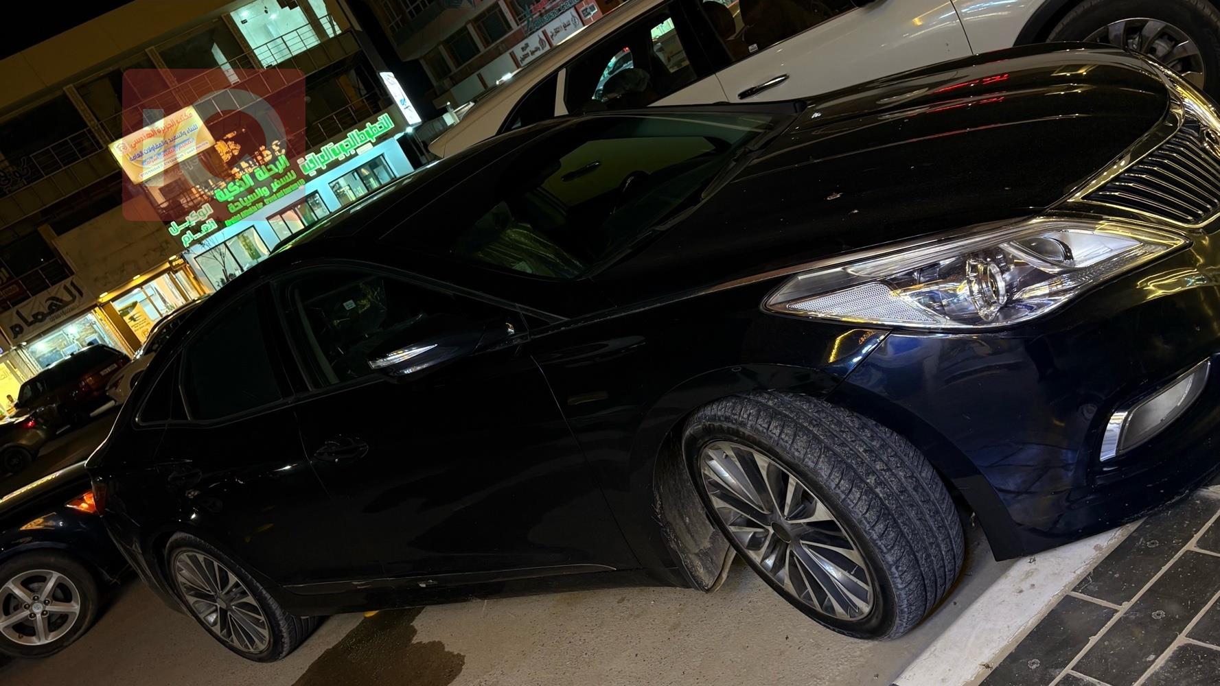 هيونداي أزيرا